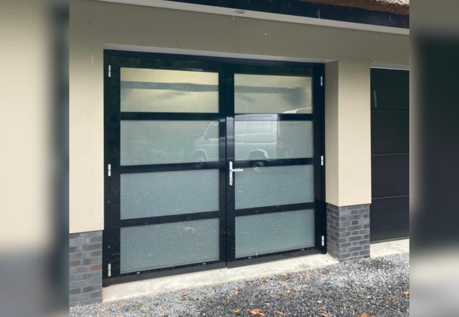Berger openslaande deuren geheel beglaasd