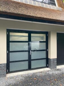 Berger Luxe-Line Openslaande Deuren Gevuld met gesatineerd hardglas