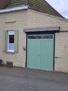 Berger Luxe-Line Openslaande Deuren Woodgrain Plancha Panelen verticaal met vast bovenpaneel RAL 6021