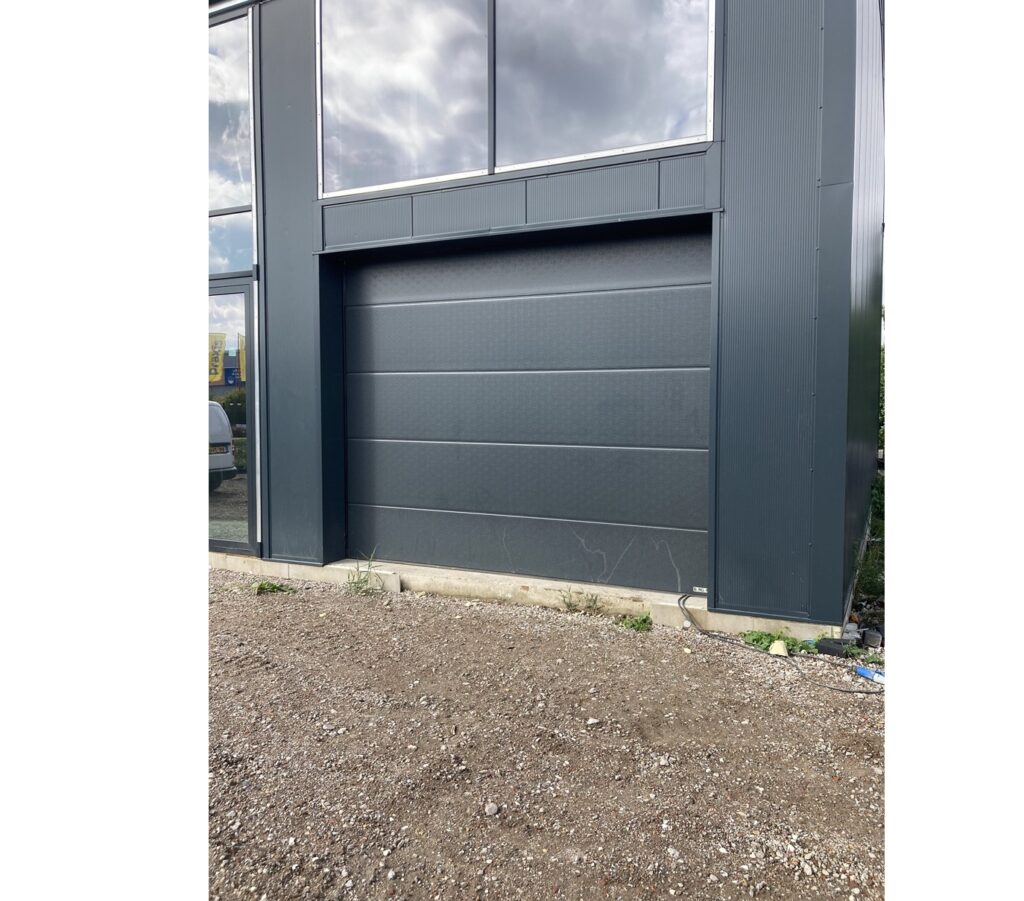 Berger industriedeur Stucco Plano RAL 7016