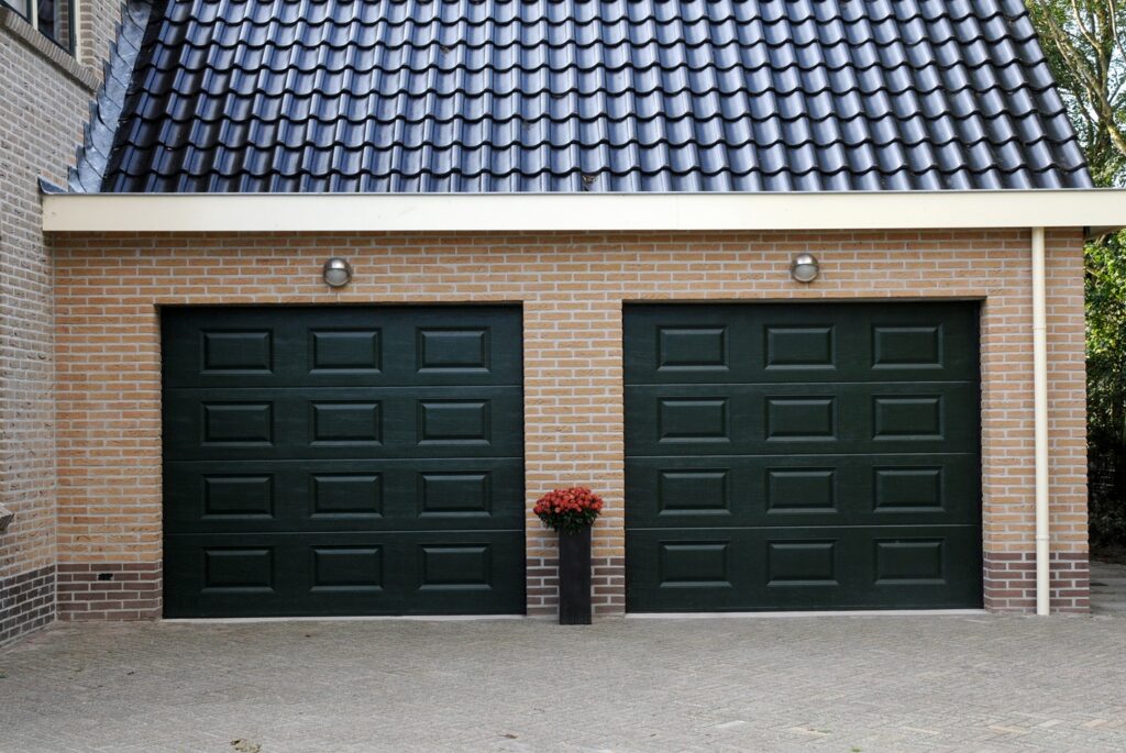 Berger Premium garagedeuren Woodgrain Cassetta RAL 6009